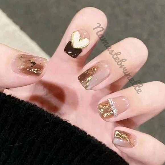 2/$16 Heart Rhinestone Press On Nails - Picture 2 of 16